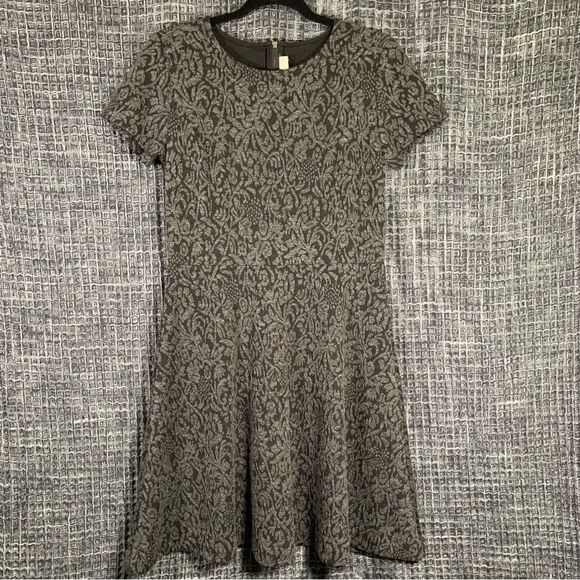 LOFT Dresses & Skirts - LOFT Black & Gray Embossed Floral Skater Dress Size 6 #895
